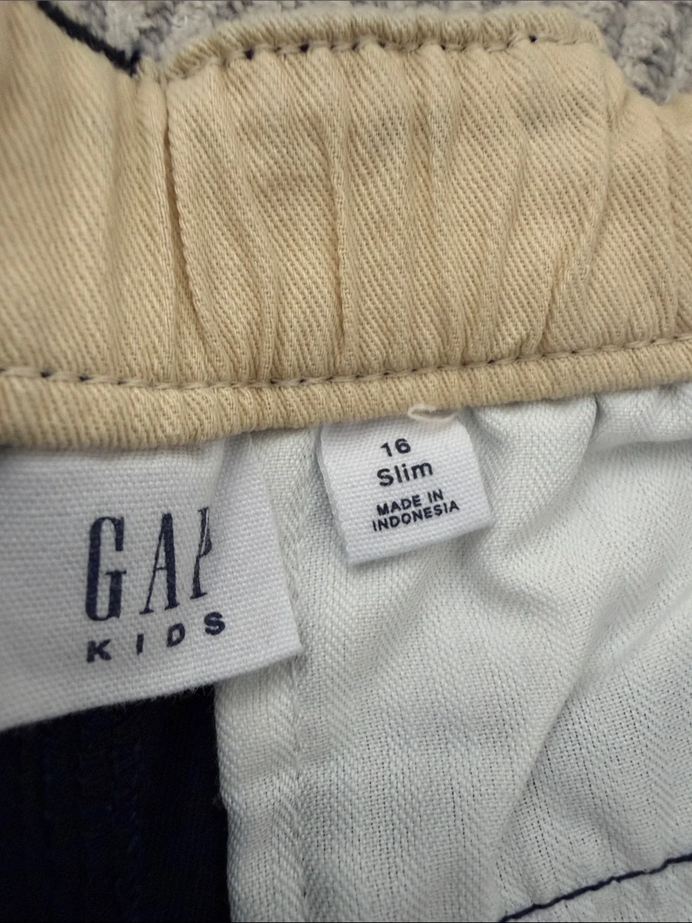 Brand new with tags GAP Boys 16 slim Classic Straight Fit Chino Pants - Navy